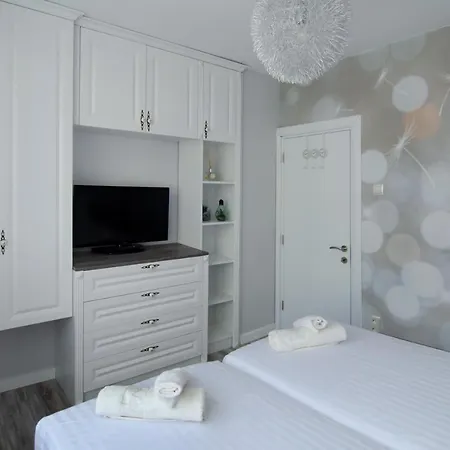 Flat In Nesebar. Two Minutes Away From The Beach. Апартамент